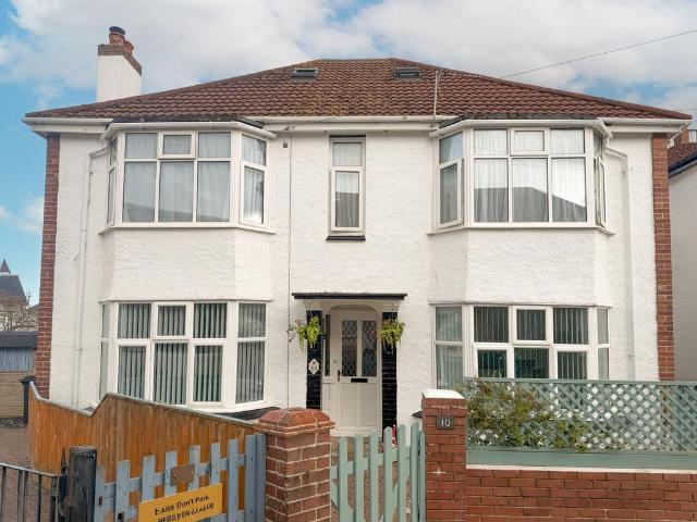Flat for sale in Preston, Paignton