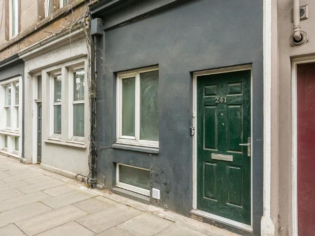 Flat for sale in Gorgie/Dalry, Scotland