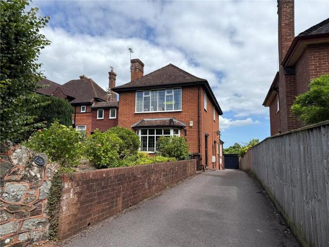Flat for sale in Watergate, Devon