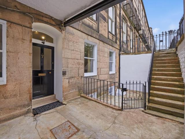 Flat for sale in Canonmills, City of Edinburgh