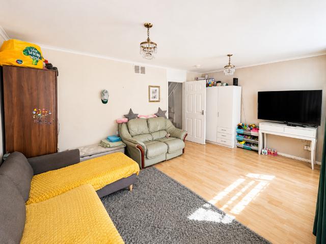 Flat for sale in Horsell, Woking