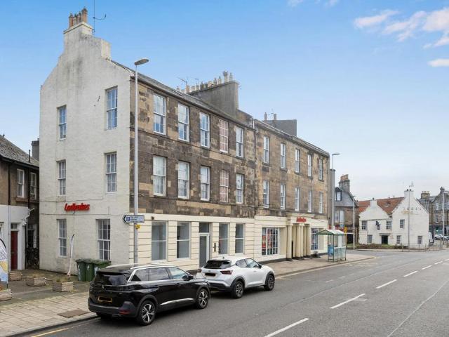 Flat for sale in Maxton, Scotland