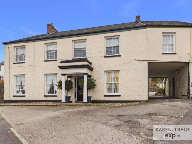 Flat for sale in St Blazey, Cornwall