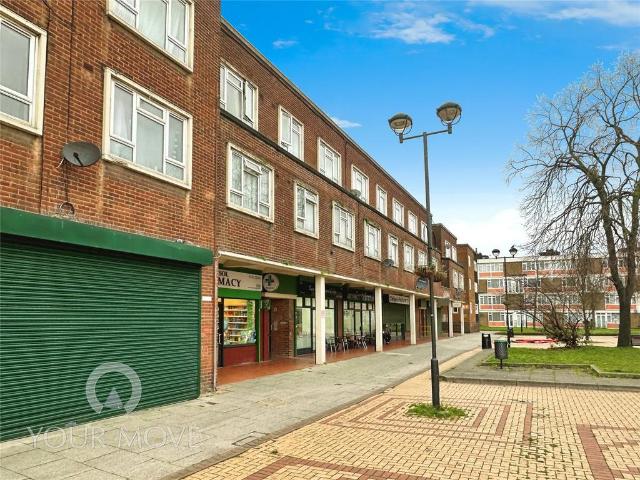 Flat for sale in Monks Orchard, Kent