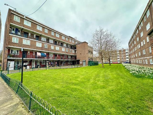 Flat for sale in Shoreditch, Greater London