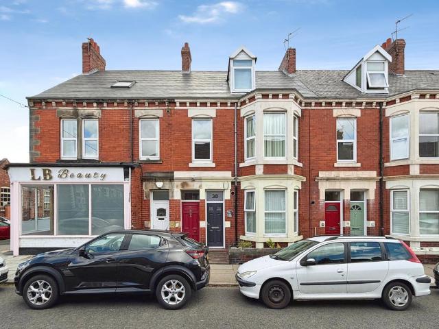 Flat for sale in Heaton, Tyne And Wear
