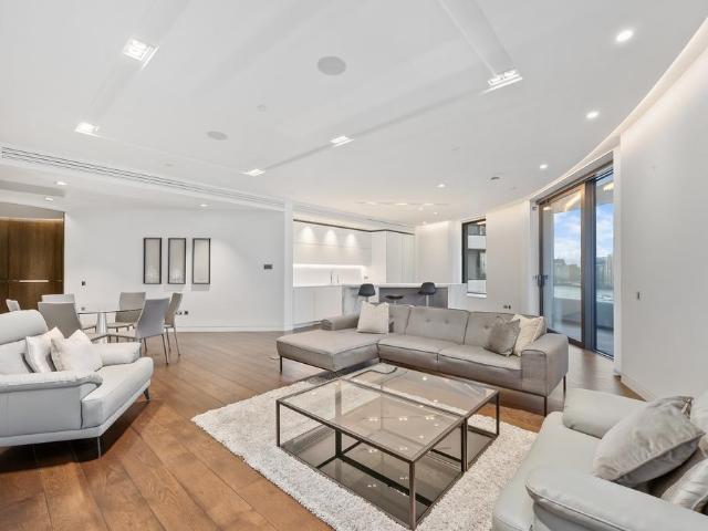 Flat for sale in Greater London