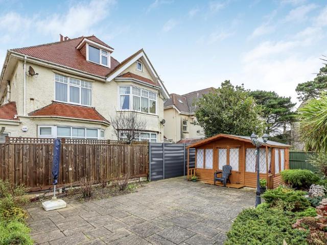 Flat for sale in Wick, Bournemouth