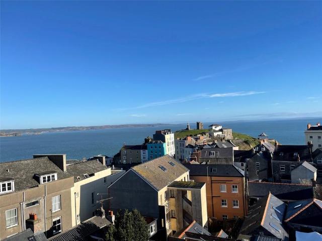 Flat for sale in Tenby, Wales