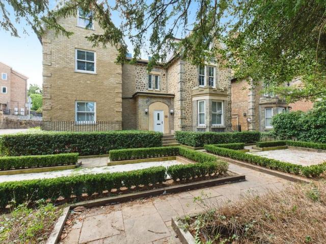 Flat for sale in Charlotteville, Westborough