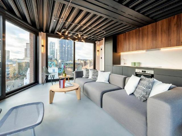 Flat for sale in Hoxton, Greater London