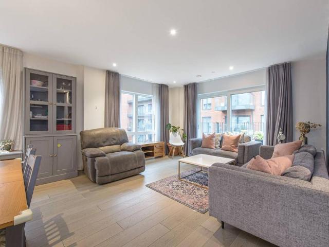 Flat for sale in Colindale, Isle Of Man