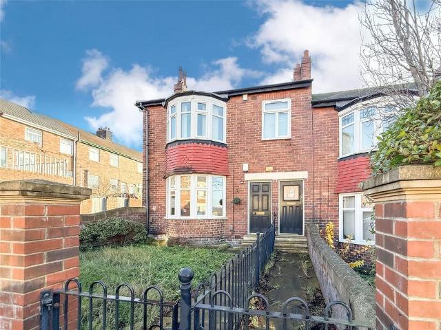 Flat for sale in Bensham, Tyne And Wear