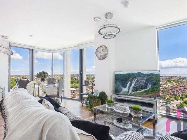 Flat for sale in Baltic Triangle, Calderstones