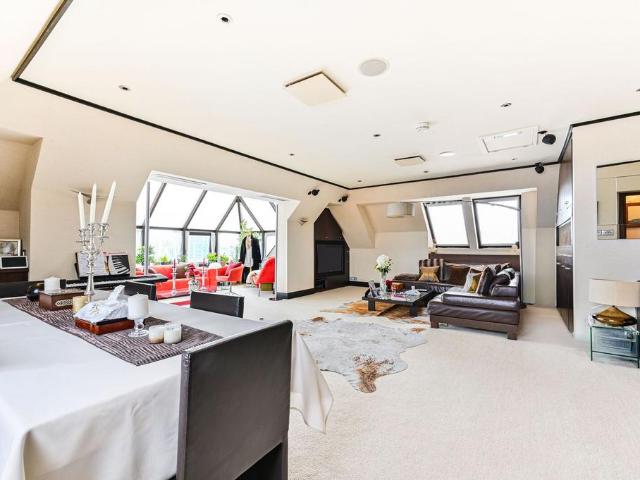 Flat for sale in Sands End, Greater London