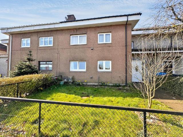 Flat for sale in Nitshill, Scotland