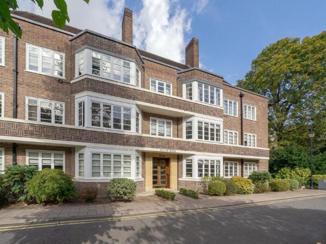 Flat for sale in Exeter House, Greater London