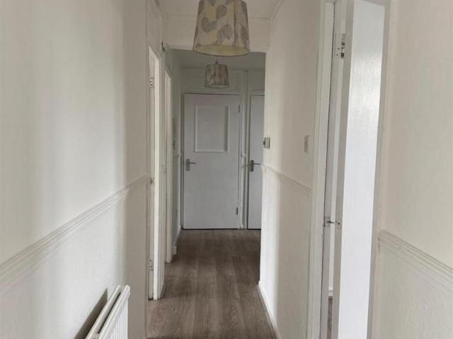 Flat for sale in Plaistow, Greater London