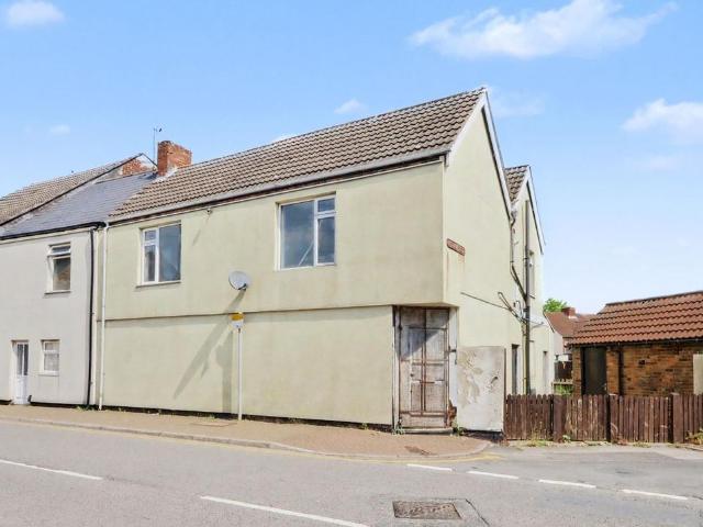 Flat for sale in Stanton Hill, East Midlands