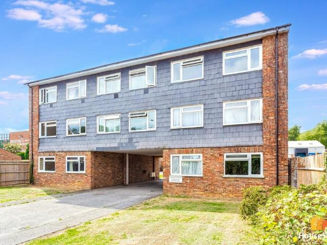 Flat for sale in Chesham