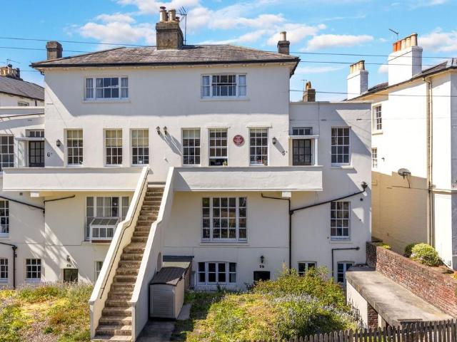 Flat for sale in St James, Sandown Park