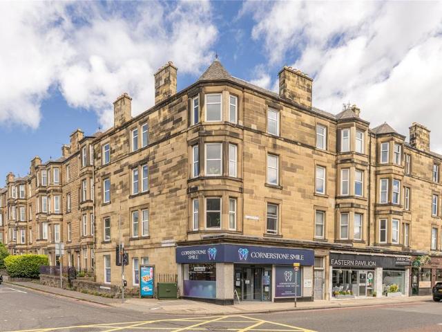 Flat for sale in Corstorphine, Scotland