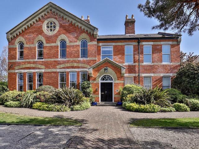 Flat for sale in Jumpers Corner, Christchurch