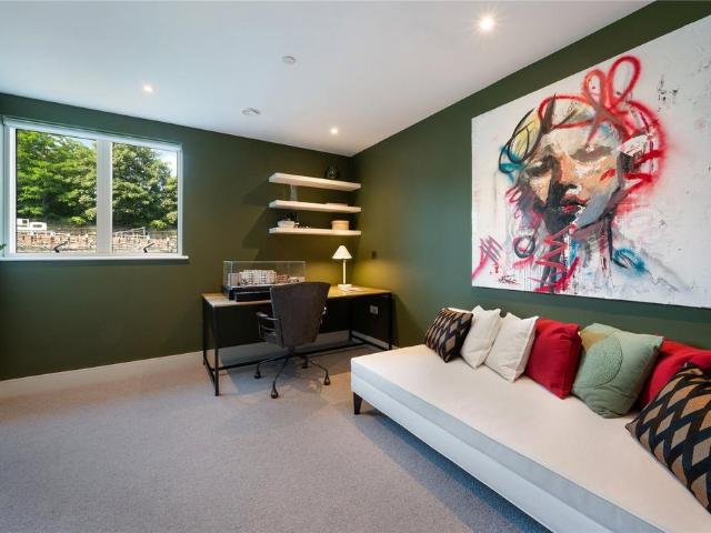 Flat for sale in Mapesbury, Greater London