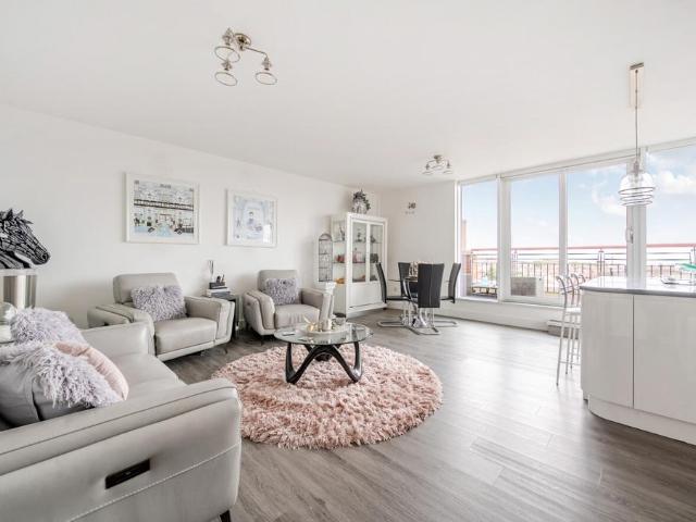 Flat for sale in Portsea, City Of Portsmouth