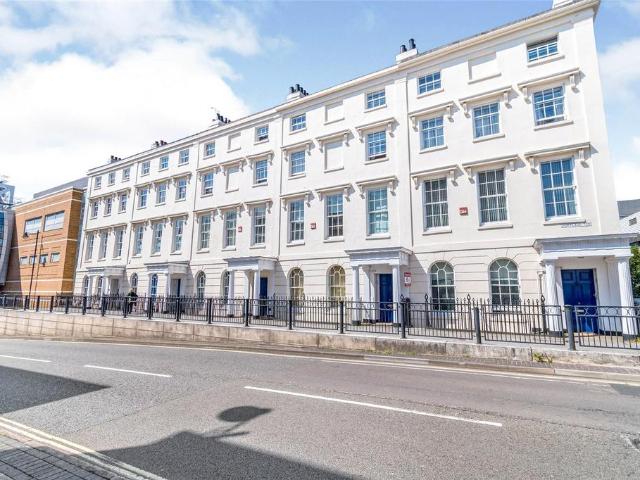 Flat for sale in The Polygon, City Of Southampton