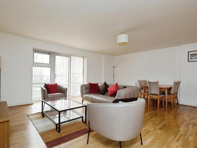Flat for sale in South Woodford, Isle Of Man