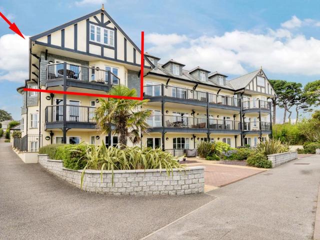 Flat for sale in Falmouth, Cornwall