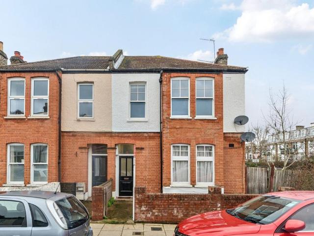 Flat for sale in East Dulwich, Greater London