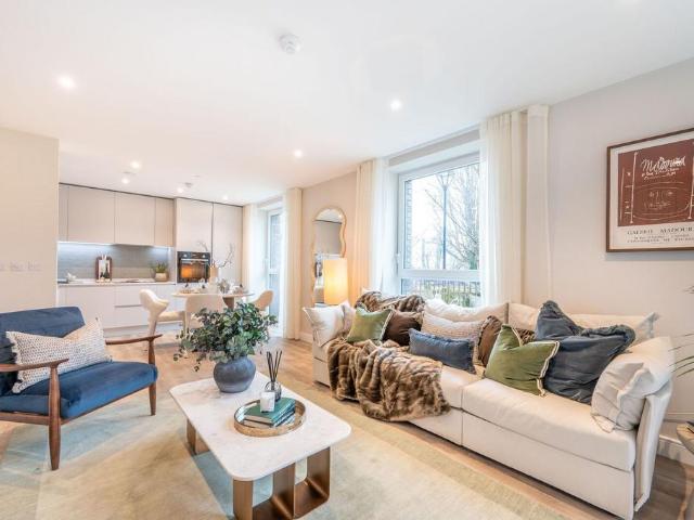 Flat for sale in Alperton, Greater London