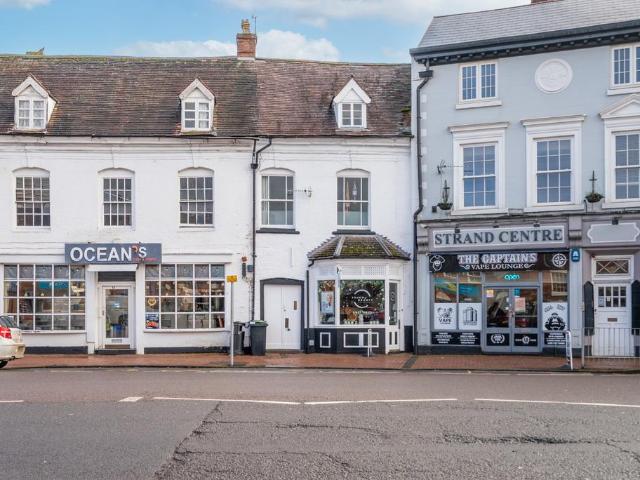 Flat for sale in Bromsgrove
