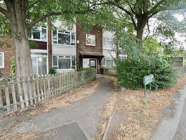 Flat for sale in Kingshurst, West Midlands