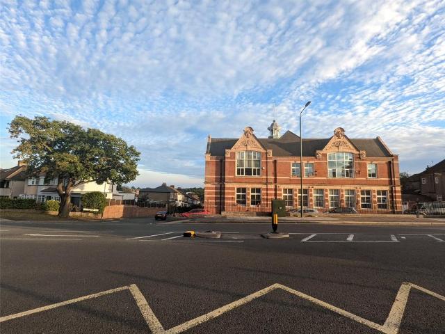 Flat for sale in Belvedere, Northumberland Heath