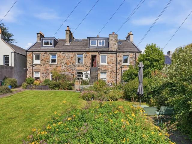 Flat for sale in Aberdour, Scotland
