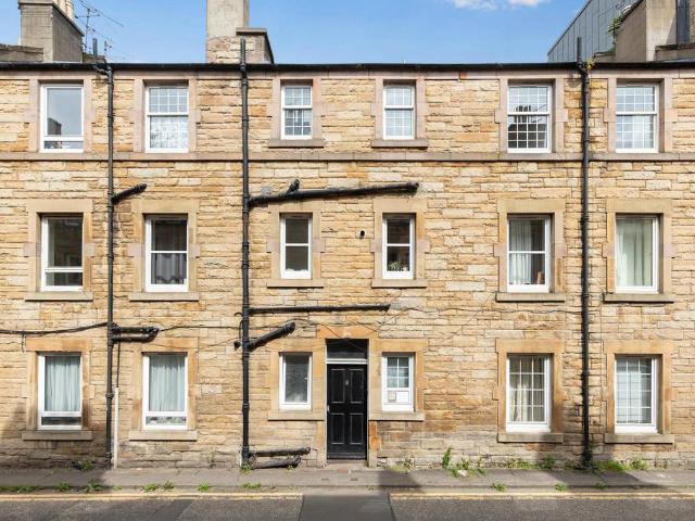 Flat for sale in Bruntsfield, Scotland