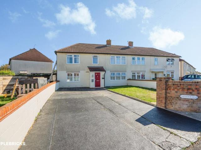 Flat for sale in Portchester, Fareham