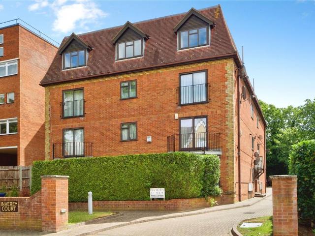 Flat for sale in Woodside Park, Greater London