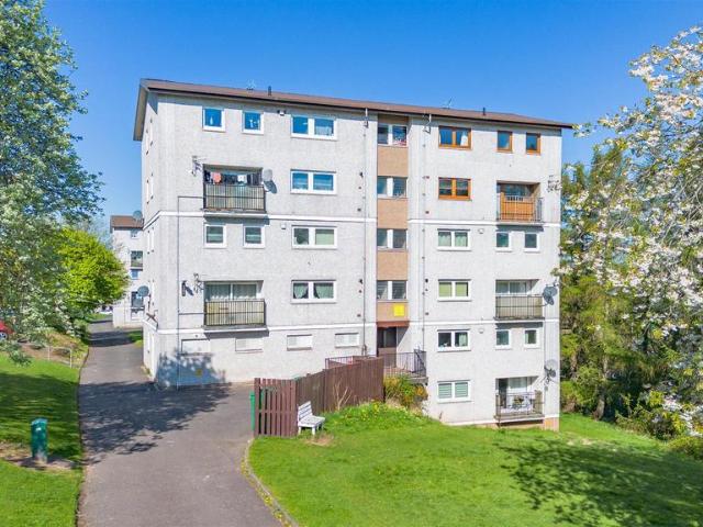 Flat for sale in Hillyland, Moneydie