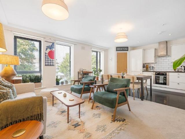Flat for sale in St Martins Estate, Greater London