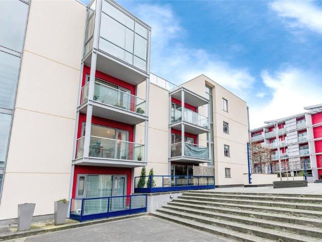 Flat for sale in Spike Island, Feckenham