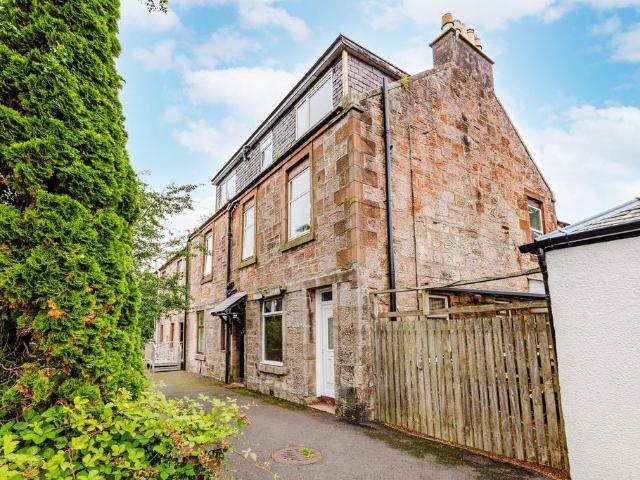 Flat for sale in Galston