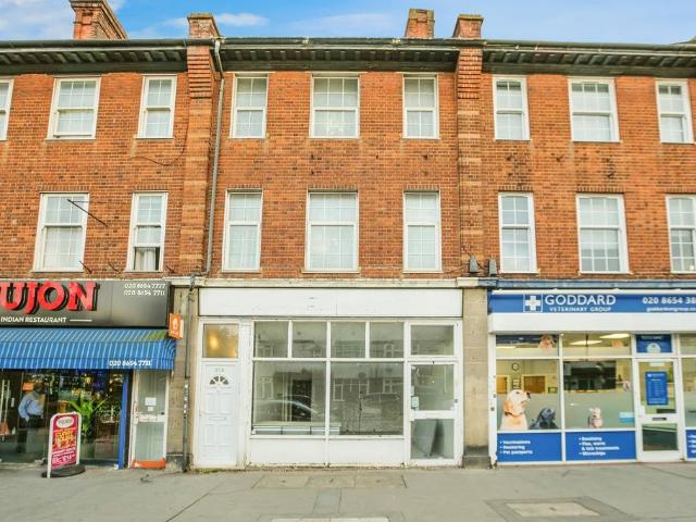 Flat for sale in London Borough of Croydon, Greater London