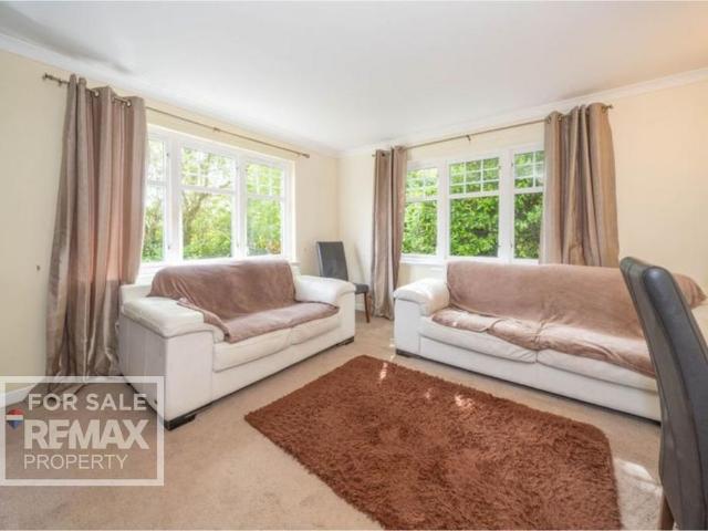 Flat for sale in Boghall, Bathgate