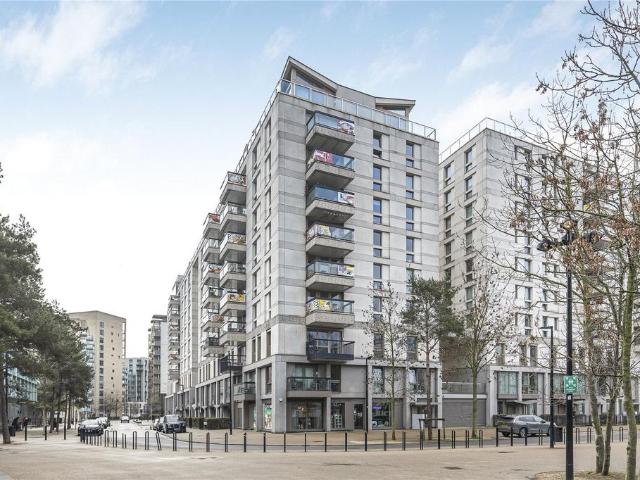 Flat for sale in Stratford Marsh, Greater London
