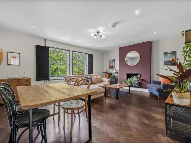Flat for sale in London Borough of Lewisham, Brockley