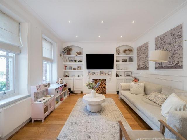 Flat for sale in Kensal Town, Maida Vale